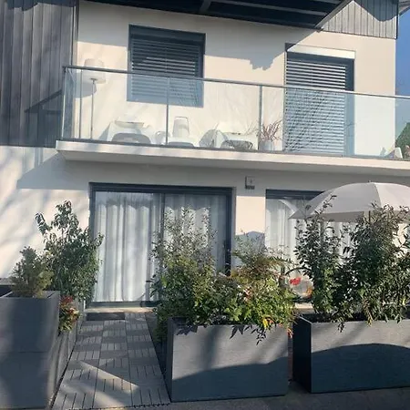 아파트 Joli T2 3* 40 M2 Avec Parking Et Terrasse 엑스레뱅